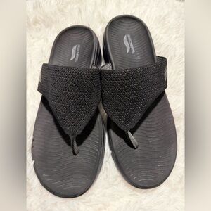 Skechers Black Textured Slide Sandals